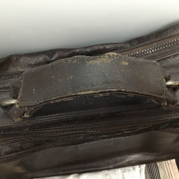 Genuine Leather Zippered Shoulder Messenger Bag - Picture 11 of 16